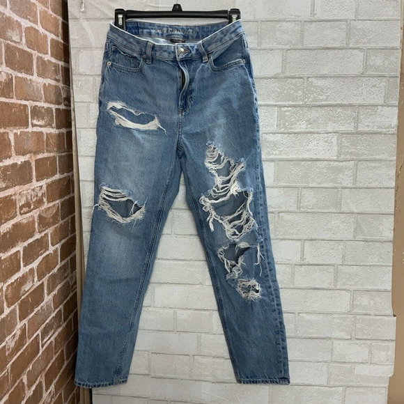 American Eagle Outfitters Denim - Confort Stretch Waist Band american eagle Ankle jeans Size 2